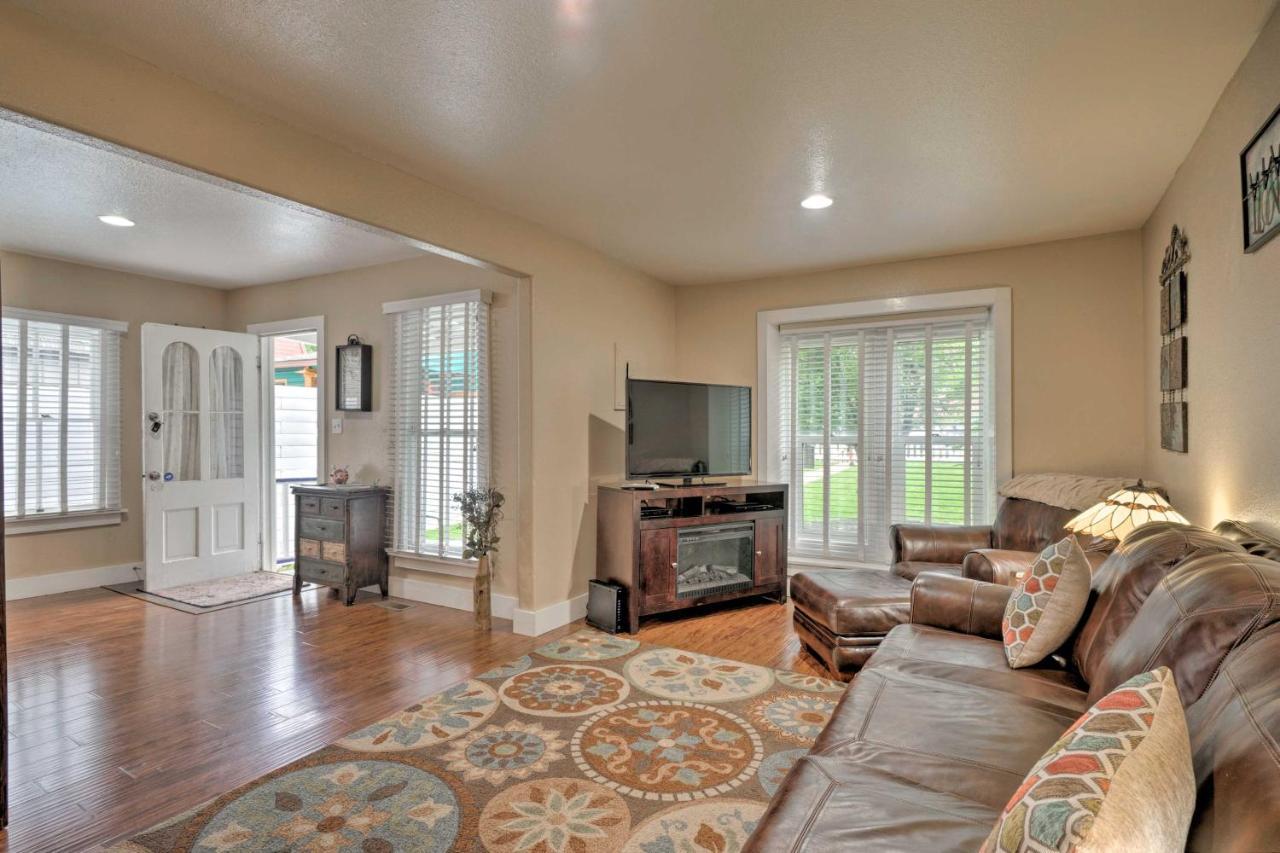Creekside Home With Patio, Walk To Manitou Incline! Manitou Springs Ngoại thất bức ảnh